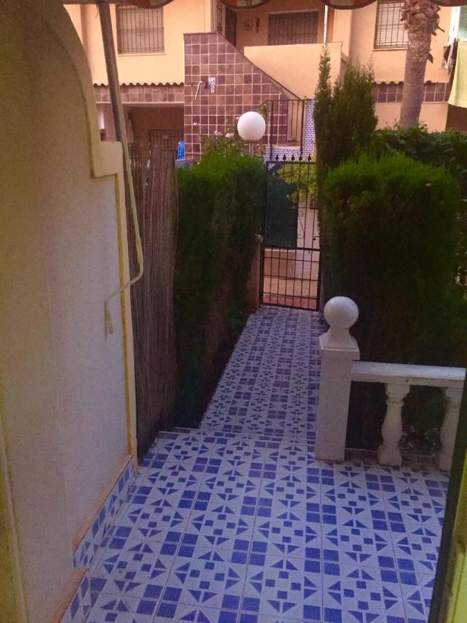 Punta Prima Bungalow Jardin Privado Torrevieja Esterno foto